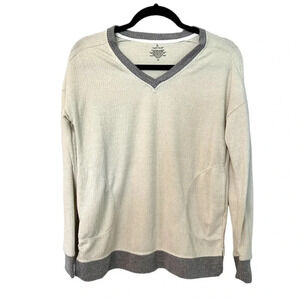 Cuddl Duds V-Neck Ivory and Gray Long Sleeve Ribbed Soft Top Size XS
